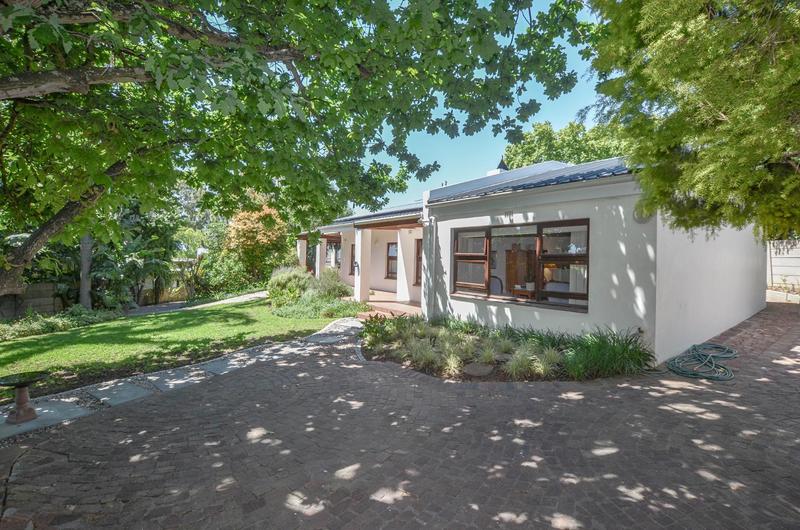 6 Bedroom Property for Sale in Welgemoed Western Cape